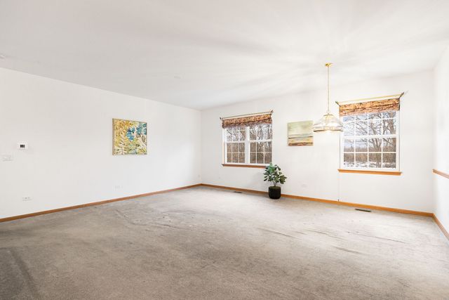 121 Enfield Lane, Grayslake, IL 60030