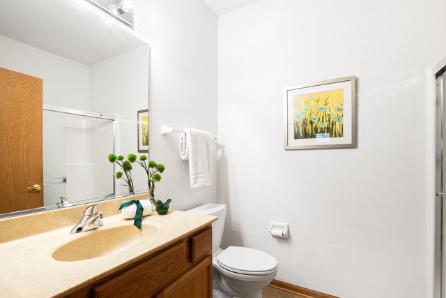 121 Enfield Lane, Grayslake, IL 60030