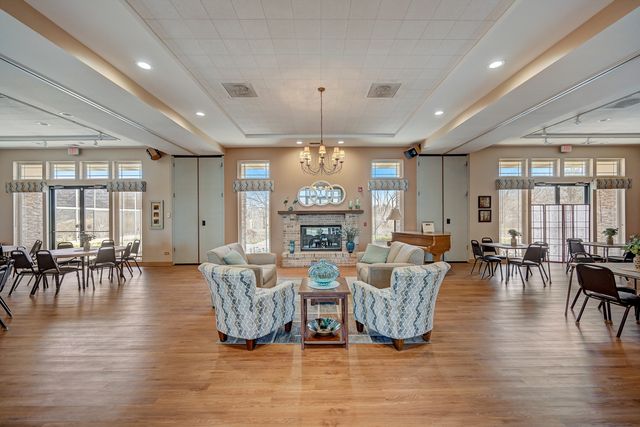 121 Enfield Lane, Grayslake, IL 60030