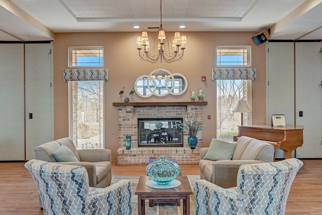 121 Enfield Lane, Grayslake, IL 60030