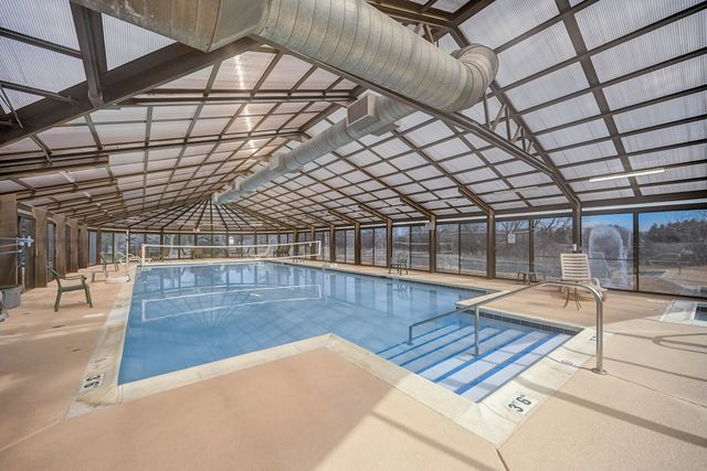 121 Enfield Lane, Grayslake, IL 60030