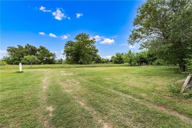 6088 Hare Lane, Bryan, TX 77808