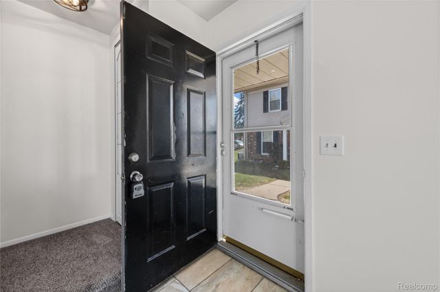 24054 Meadowbridge Drive, Clinton Charter Township, MI 48035