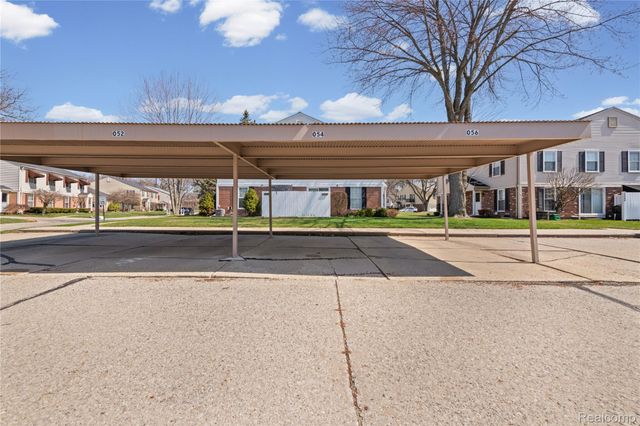 24054 Meadowbridge Drive, Clinton Charter Township, MI 48035