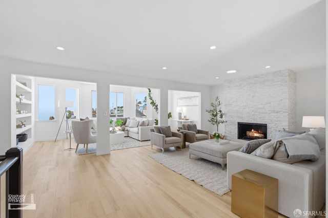 424 45th Avenue 424, San Francisco, CA 94121