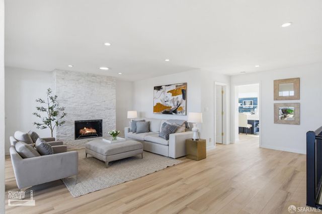 424 45th Avenue 424, San Francisco, CA 94121