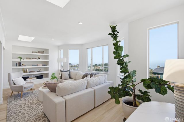 424 45th Avenue 424, San Francisco, CA 94121