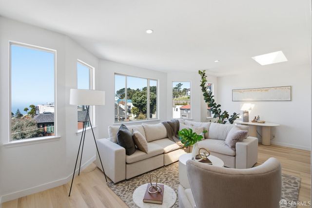 424 45th Avenue 424, San Francisco, CA 94121