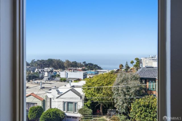 424 45th Avenue 424, San Francisco, CA 94121