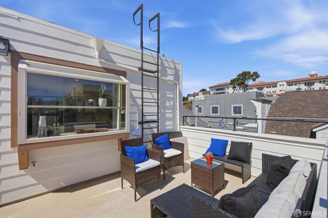 424 45th Avenue 424, San Francisco, CA 94121