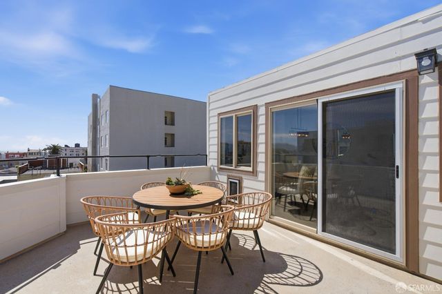 424 45th Avenue 424, San Francisco, CA 94121