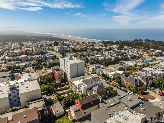 424 45th Avenue 424, San Francisco, CA 94121