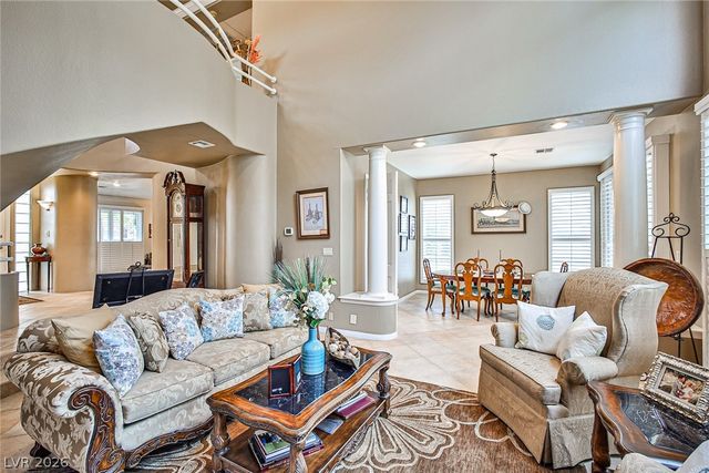 8240 Horseshoe Bend Lane, Las Vegas, NV 89113