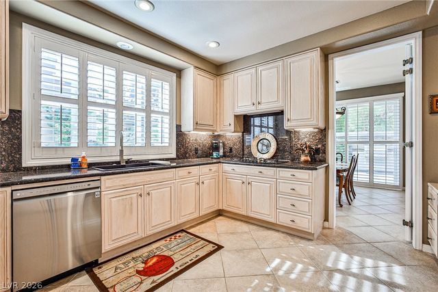 8240 Horseshoe Bend Lane, Las Vegas, NV 89113