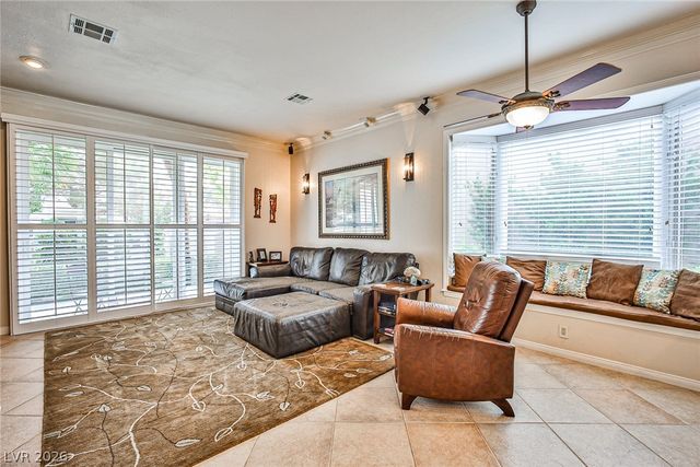 8240 Horseshoe Bend Lane, Las Vegas, NV 89113