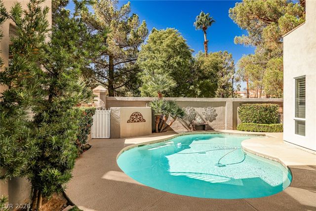 8240 Horseshoe Bend Lane, Las Vegas, NV 89113