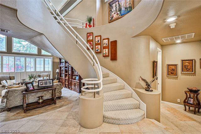 8240 Horseshoe Bend Lane, Las Vegas, NV 89113