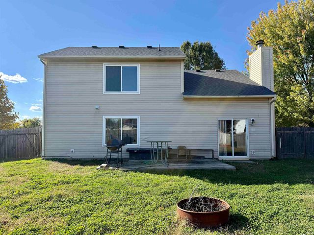 102 Elderbury Court, Mooresville, IN 46158