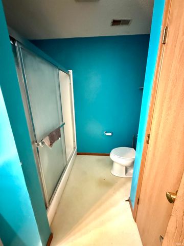 102 Elderbury Court, Mooresville, IN 46158