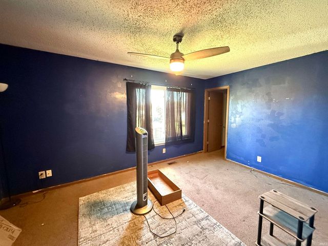 102 Elderbury Court, Mooresville, IN 46158