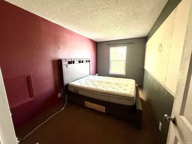 102 Elderbury Court, Mooresville, IN 46158