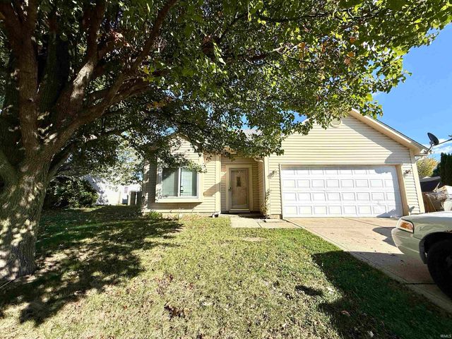 102 Elderbury Court, Mooresville, IN 46158