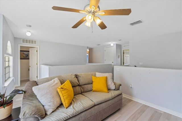 6052 Ridge Lake Circle, Vero Beach, FL 32967