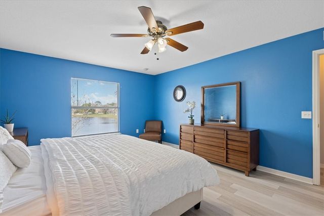 6052 Ridge Lake Circle, Vero Beach, FL 32967