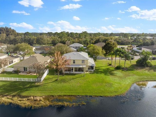 6052 Ridge Lake Circle, Vero Beach, FL 32967