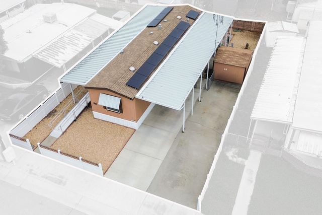 560 W Pleasant Avenue 16, Tulare, CA 93274