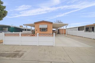 560 W Pleasant Avenue 16, Tulare, CA 93274