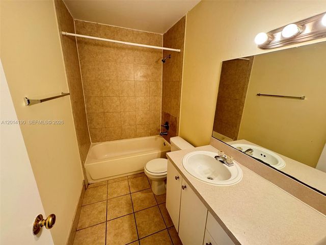 415 Executive Center Dr 203, West Palm Beach, FL 33401