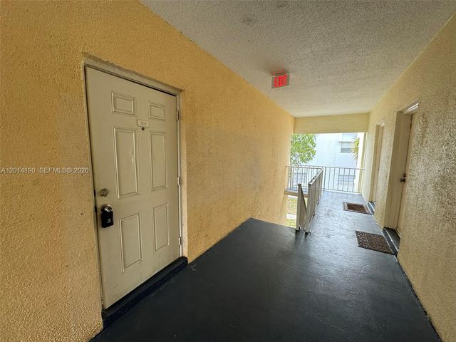 415 Executive Center Dr 203, West Palm Beach, FL 33401