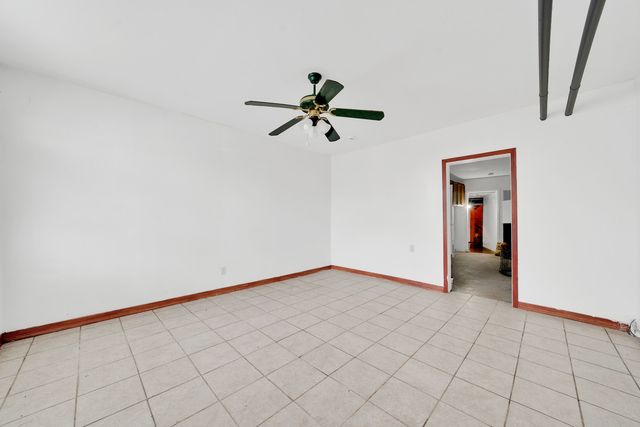 9953 S AVENUE M, Chicago, IL 60617