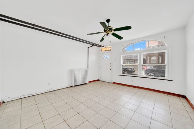 9953 S AVENUE M, Chicago, IL 60617