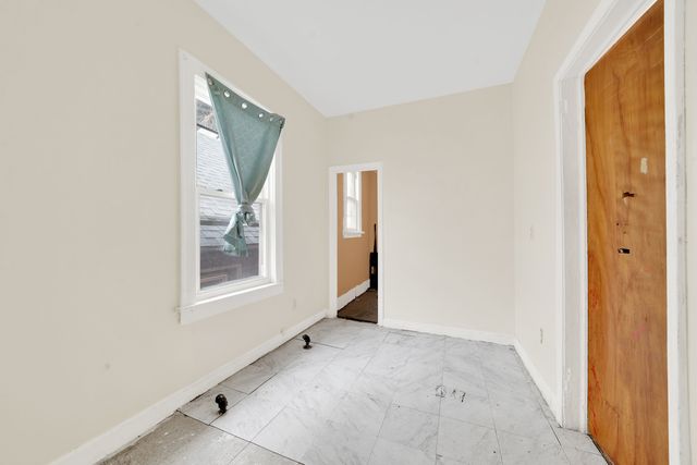 9953 S AVENUE M, Chicago, IL 60617