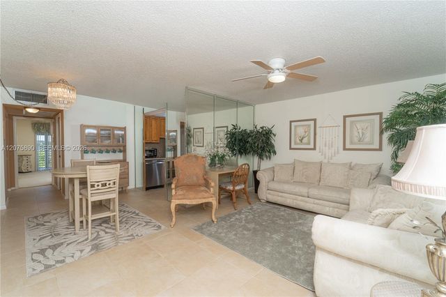 3205 Portofino Point D4, Coconut Creek, FL 33066