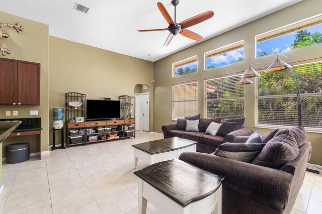 4956 200th Trail N, Loxahatchee, FL 33470