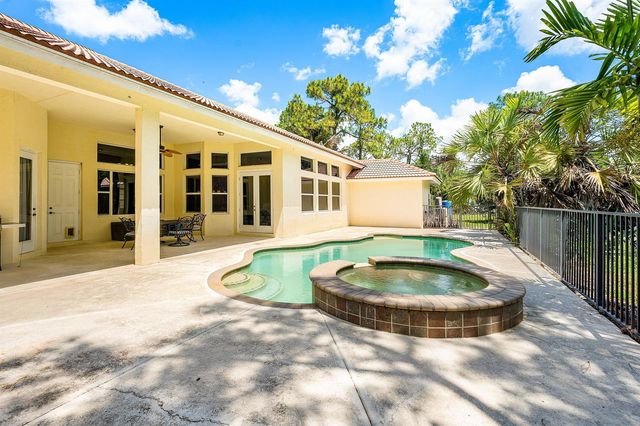 4956 200th Trail N, Loxahatchee, FL 33470