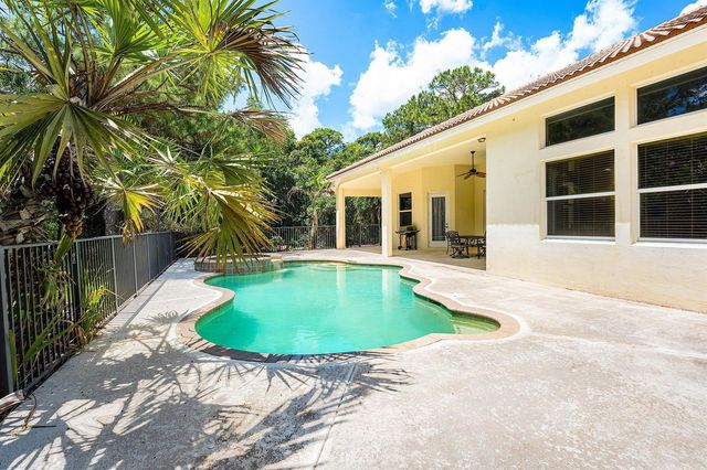 4956 200th Trail N, Loxahatchee, FL 33470