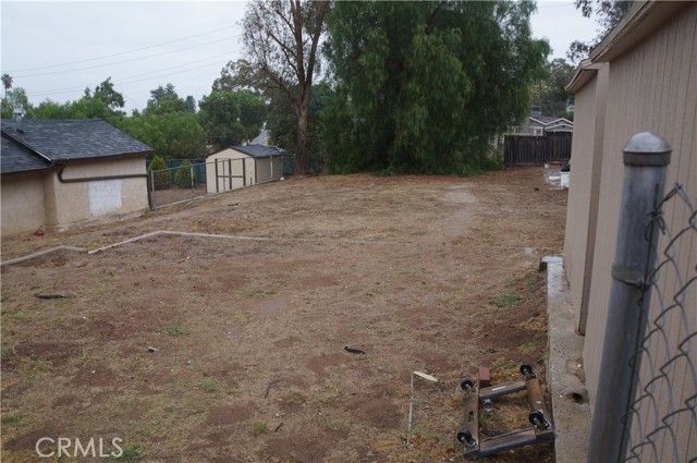 11768 Hazeldell, Riverside, CA 92505