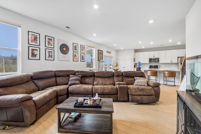 133 Millbrook Dr, Spring Hill, TN 37174