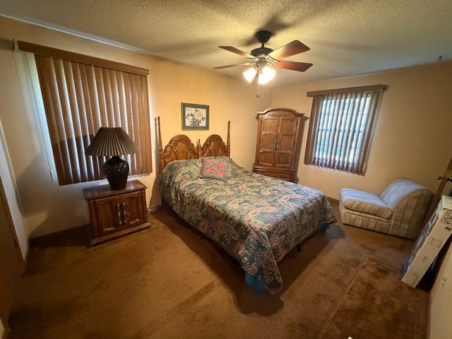 332 Essex Court 4, Wood Dale, IL 60191