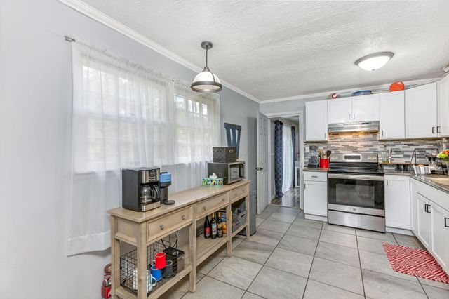 733 Walnut Drive, Logan, OH 43138