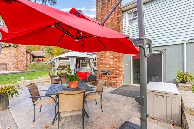 733 Walnut Drive, Logan, OH 43138