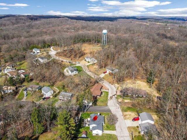 733 Walnut Drive, Logan, OH 43138