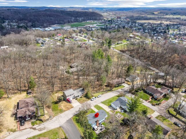 733 Walnut Drive, Logan, OH 43138