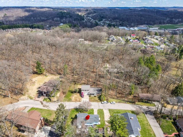 733 Walnut Drive, Logan, OH 43138