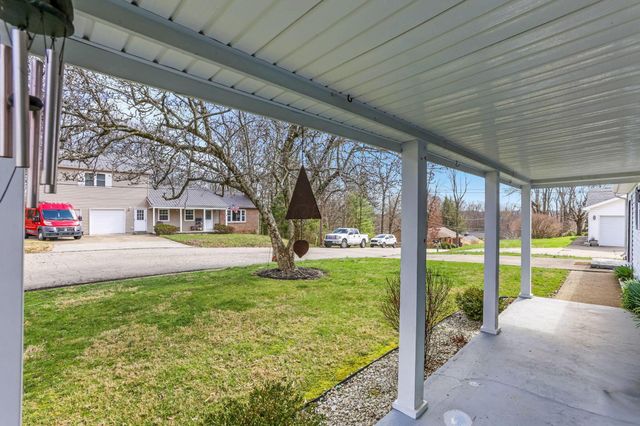 733 Walnut Drive, Logan, OH 43138