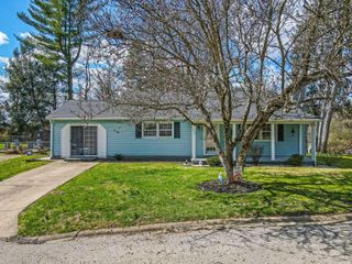 733 Walnut Drive, Logan, OH 43138